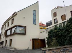 Аренда квартиры 4+кк 160 м2 в посольском районе, Прага 6