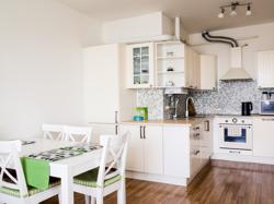novostavba 1kk, Praha 9, terasa 21 m2, fantasticky výhled na Prahu